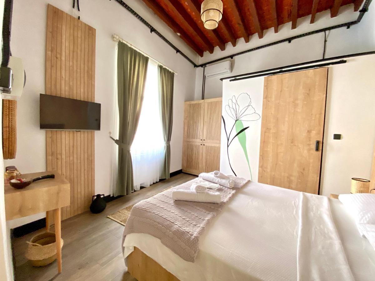 The Port Of Kyrenia Hotel Екстер'єр фото