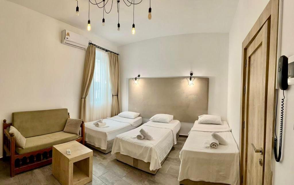 The Port Of Kyrenia Hotel Екстер'єр фото