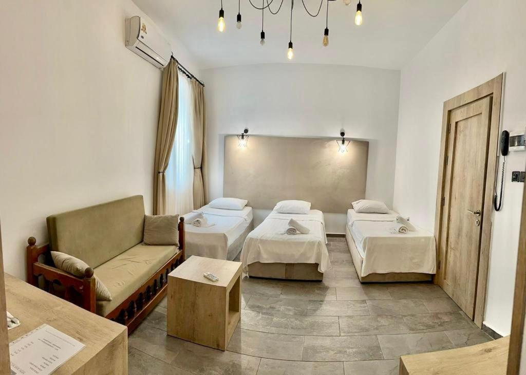 The Port Of Kyrenia Hotel Екстер'єр фото